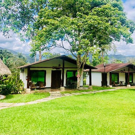 Hosteria Tierra Dorada Yantzaza Dış mekan fotoğraf