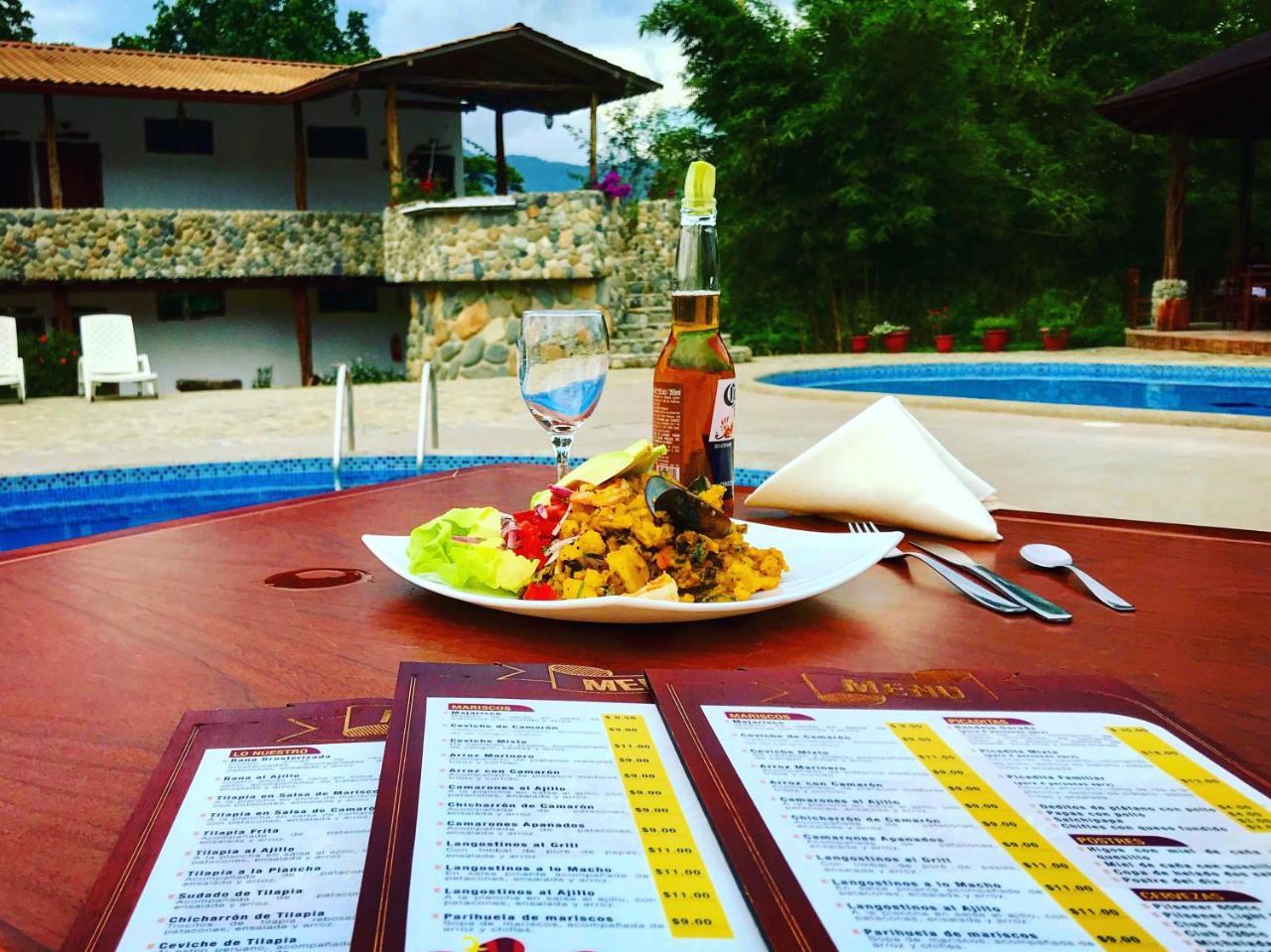 Hosteria Tierra Dorada Yantzaza Dış mekan fotoğraf